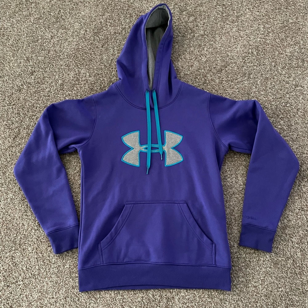 Under armour sweatshirt